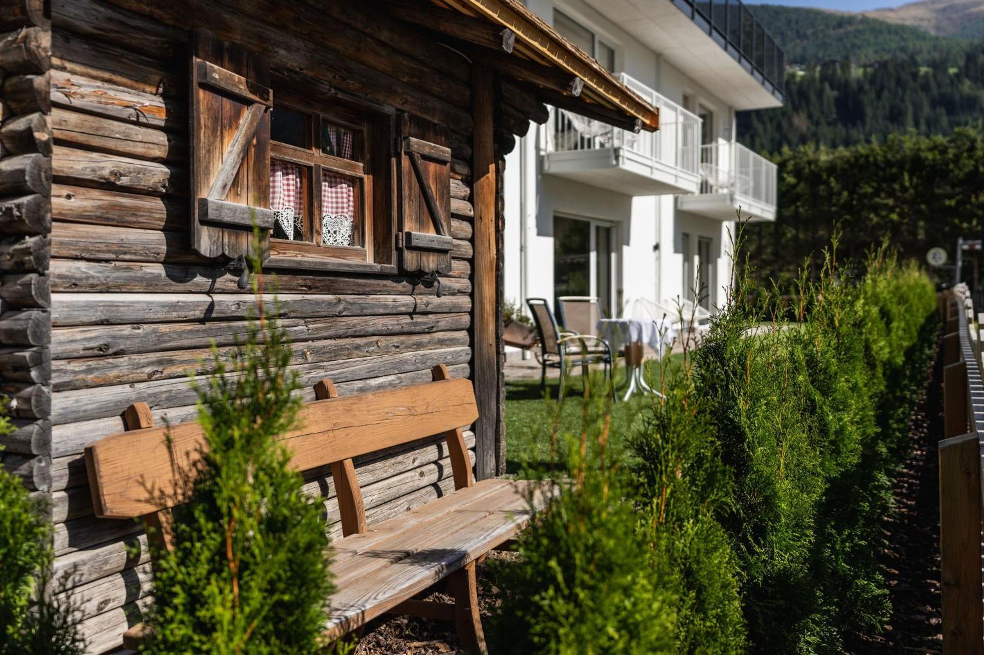 Ariane'S Guesthouse Sexten Exteriör bild
